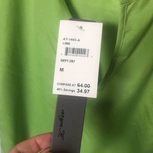 🌸ARYN K Cap Sleeve Solid Top Size Medium - Picture 6 of 6